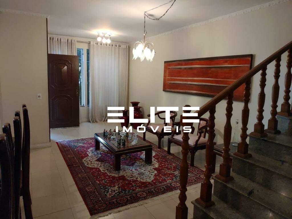 Sobrado à venda no Santa Teresinha: 