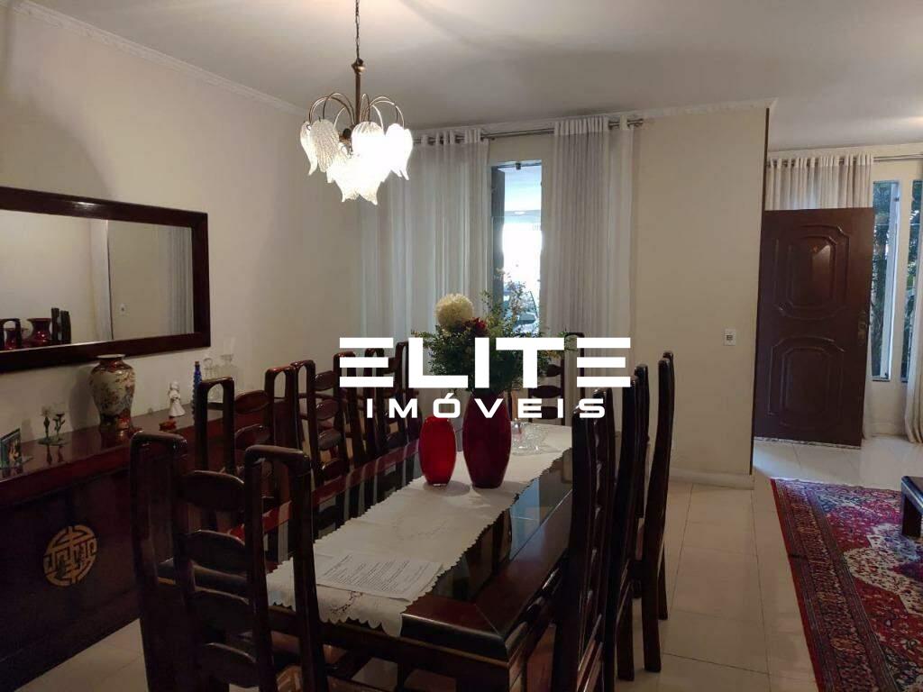 Sobrado à venda no Santa Teresinha: 