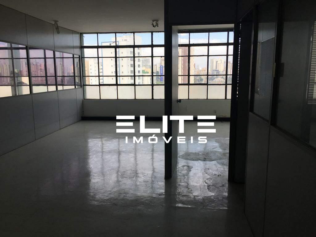 Sala à venda no Centro: 