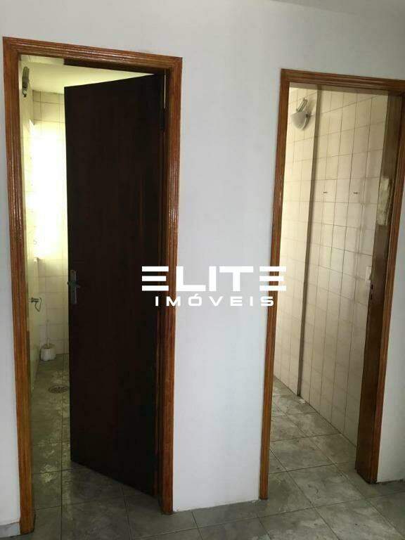 Sala à venda no Centro: 