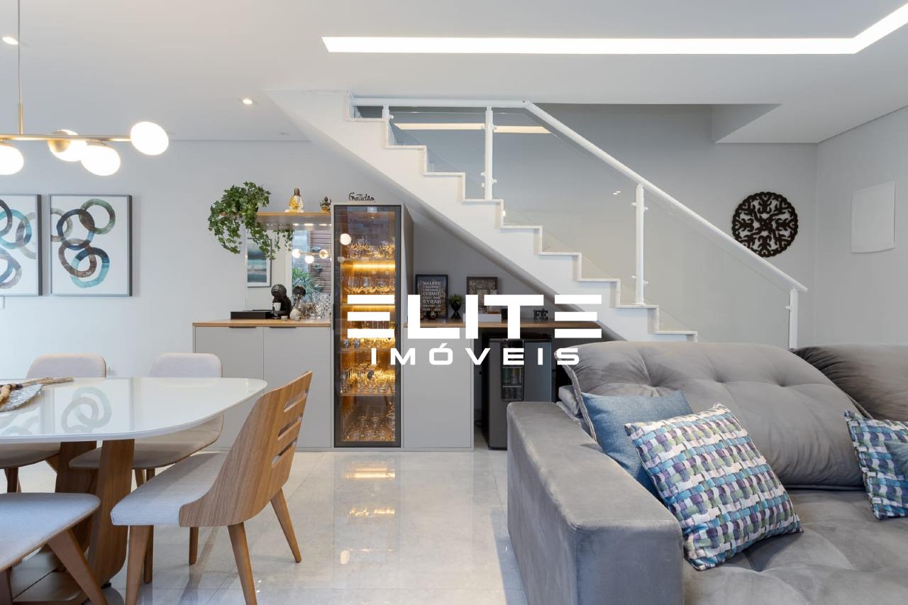 Sobrado à venda no Centro: 