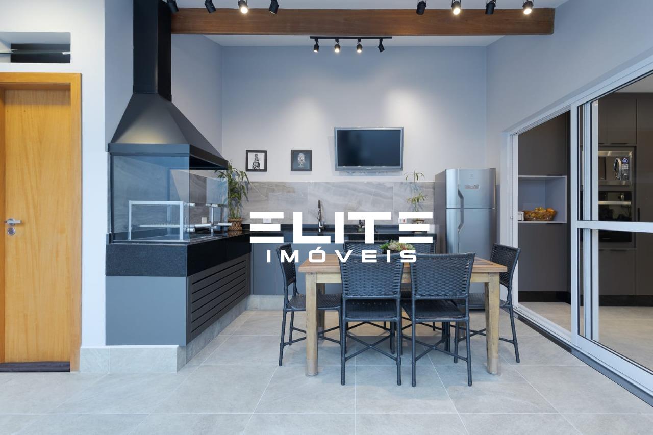 Sobrado à venda no Centro: 