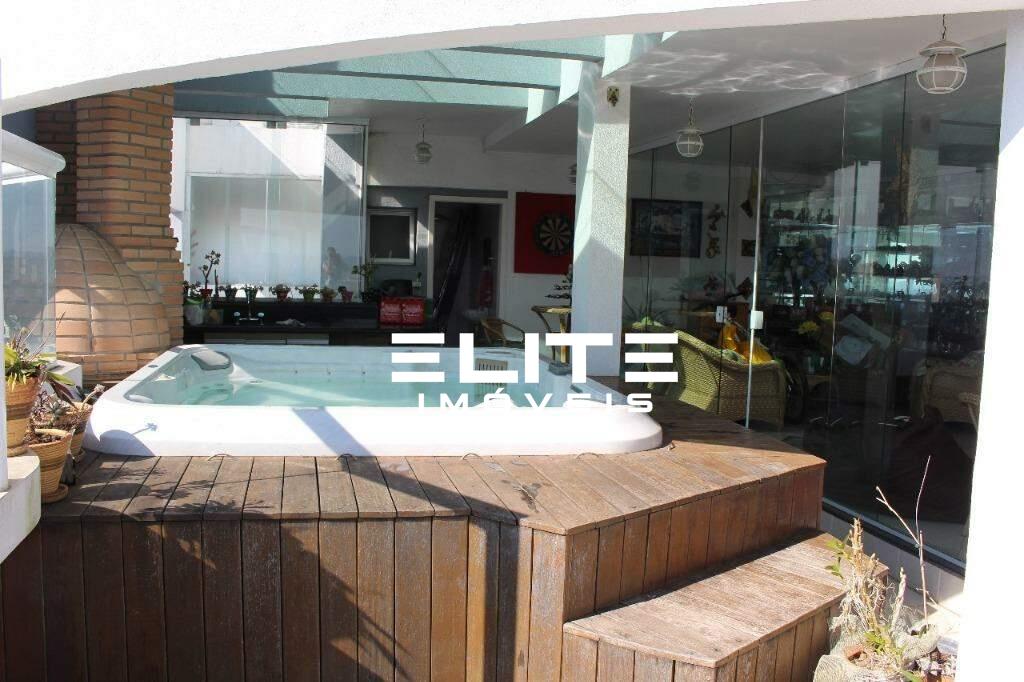 Cobertura à venda no Centro: 