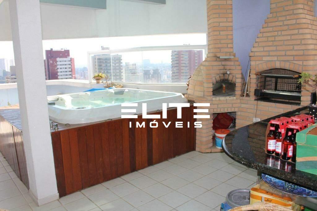 Cobertura à venda no Centro: 