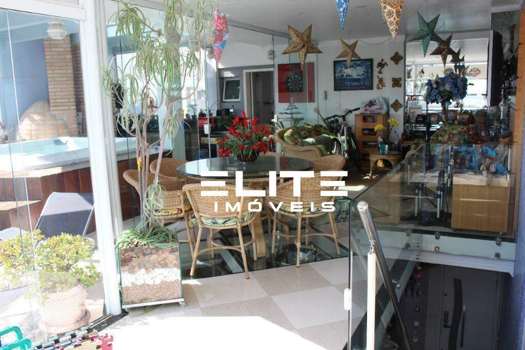 Cobertura à venda no Centro: 