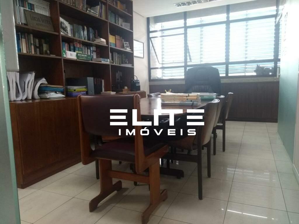 Sala à venda no Centro: 