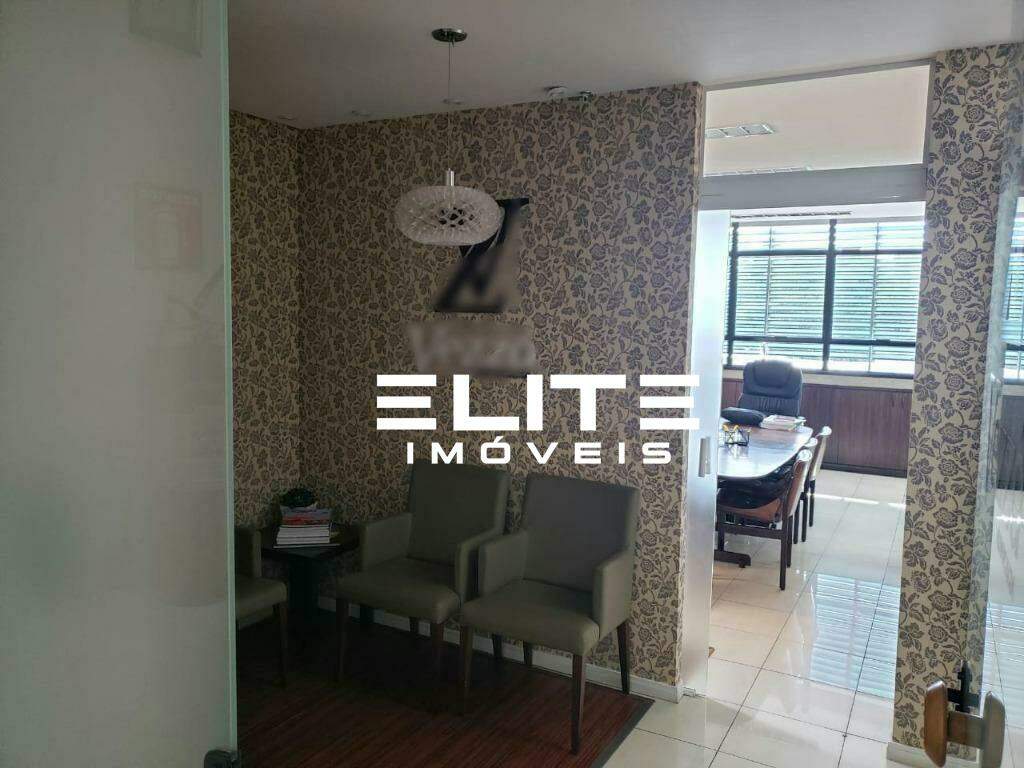 Sala à venda no Centro: 