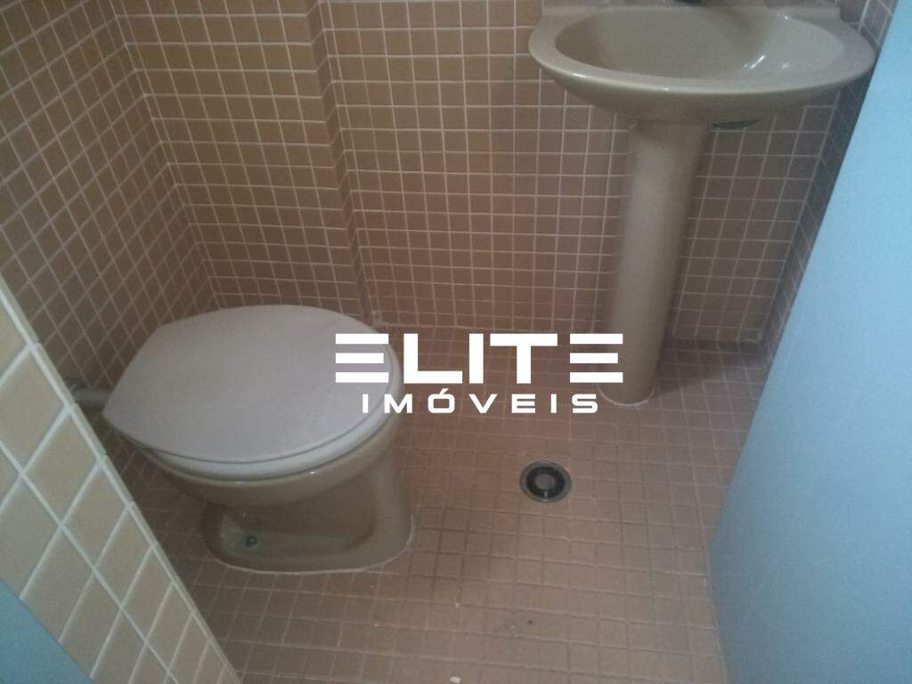 Sala à venda no Centro: 