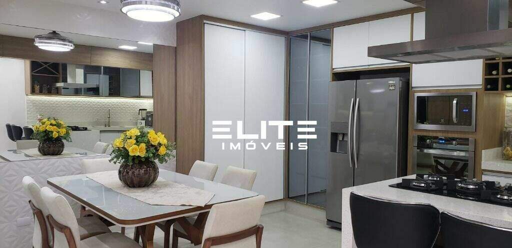 Sobrado à venda no Vila América: 