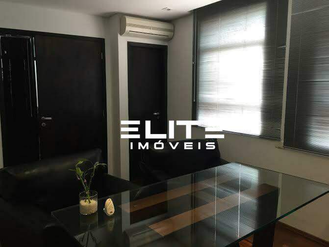 Sala à venda no Centro: 