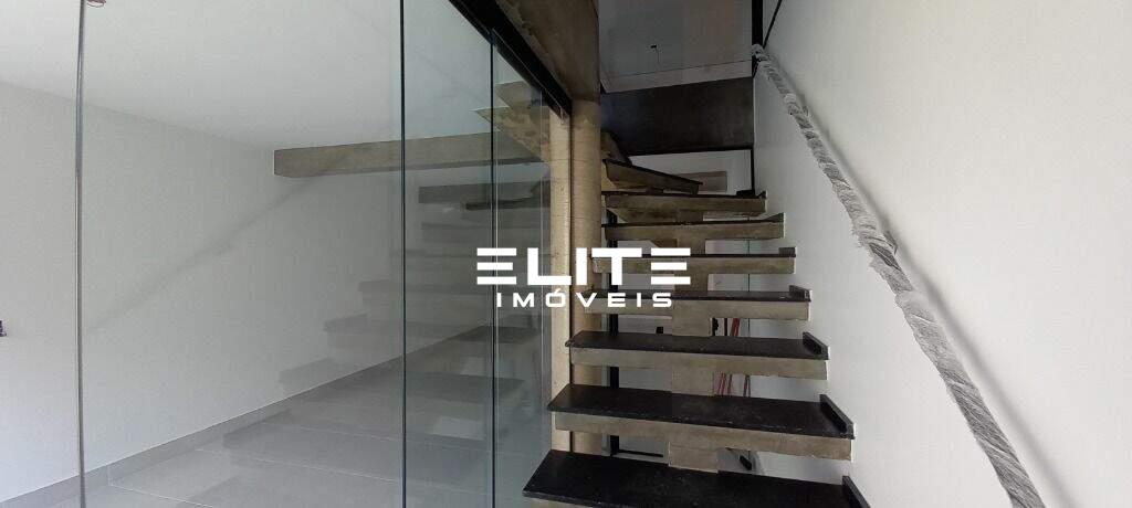 Sobrado à venda no Vila Homero Thon: 