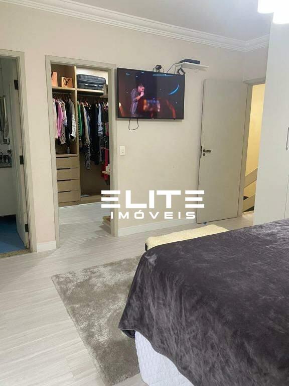 Sobrado à venda no Parque Capuava: 