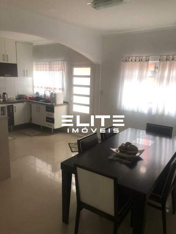 Sobrado à venda no Santa Maria: 