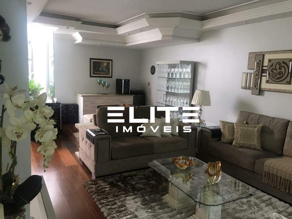 Casa à venda no Jardim do Mar: 