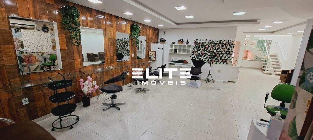 Sobrado à venda no Vila Guarani: 