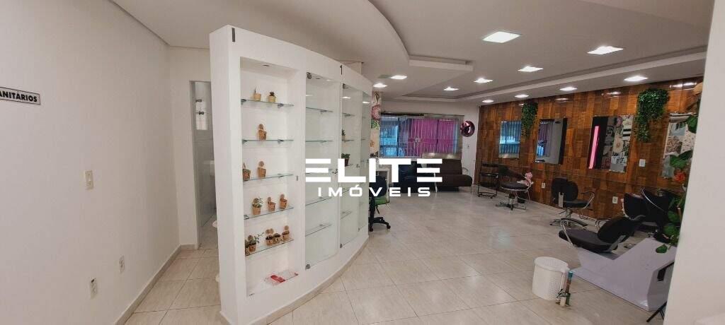 Sobrado à venda no Vila Guarani: 