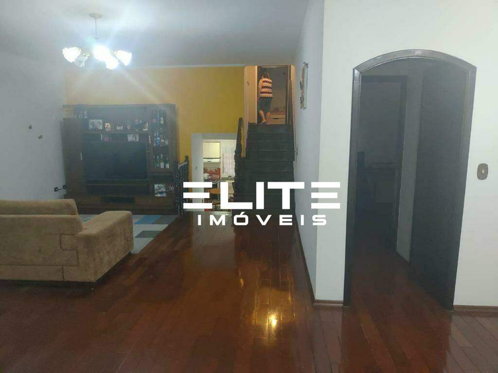 Sobrado à venda no Santa Maria: 