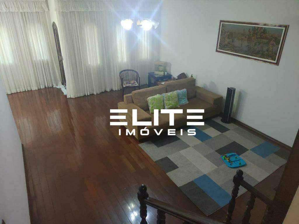 Sobrado à venda no Santa Maria: 