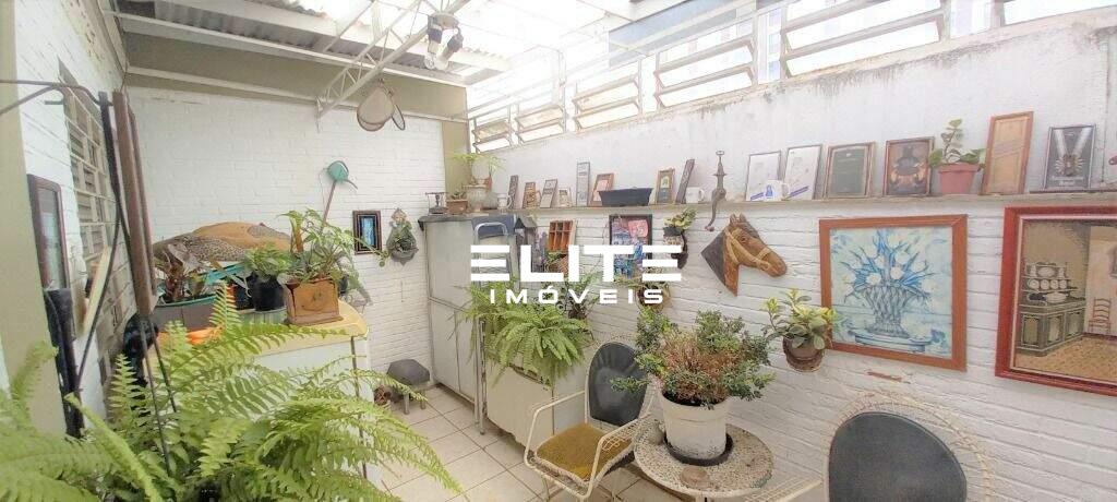 Casa à venda no Centro: 