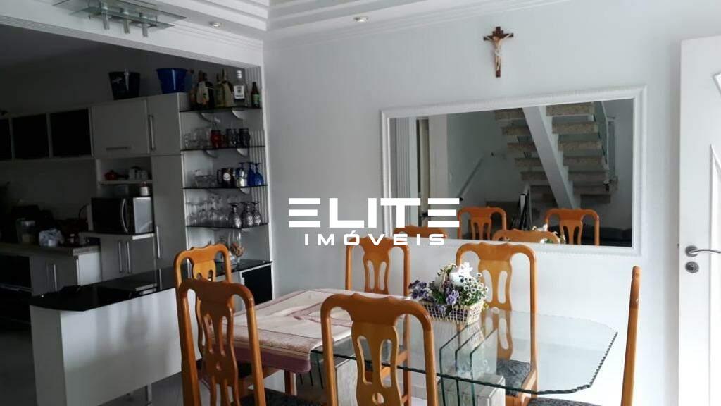 Sobrado à venda no Jardim Bela Vista: 