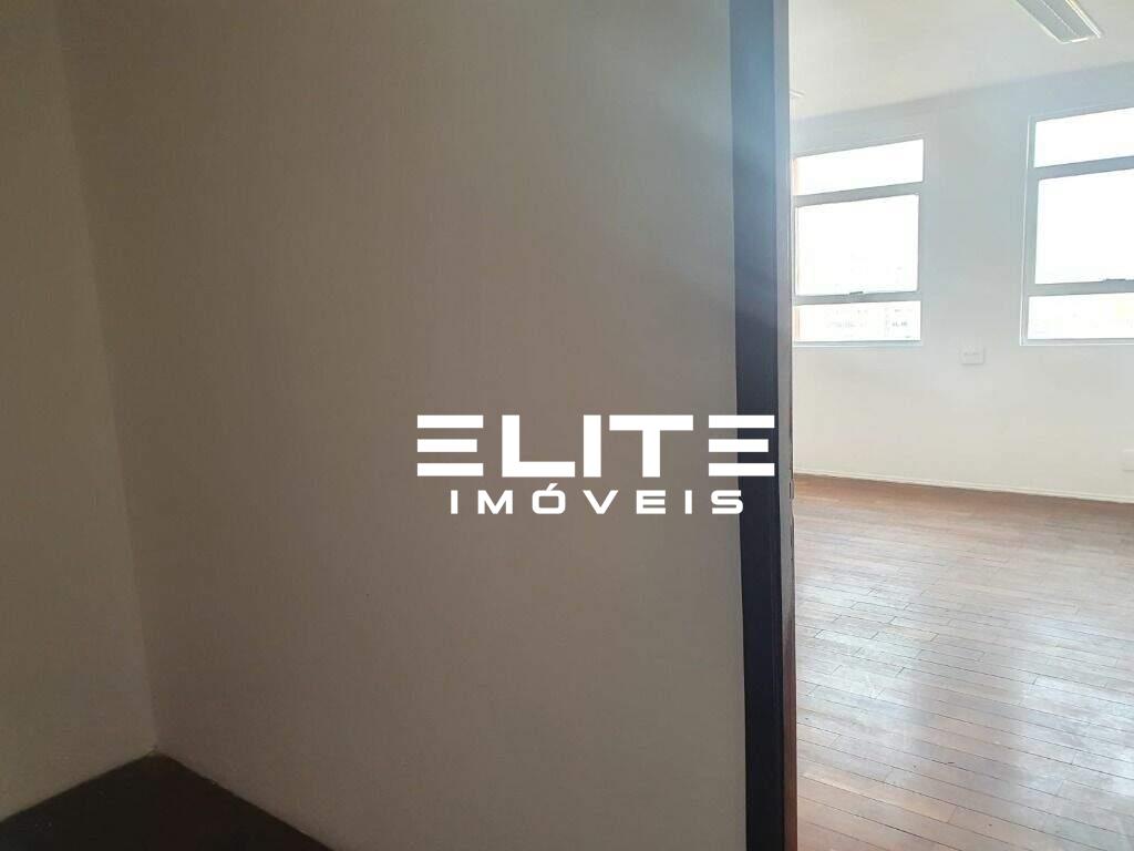 Sala à venda no Centro: 