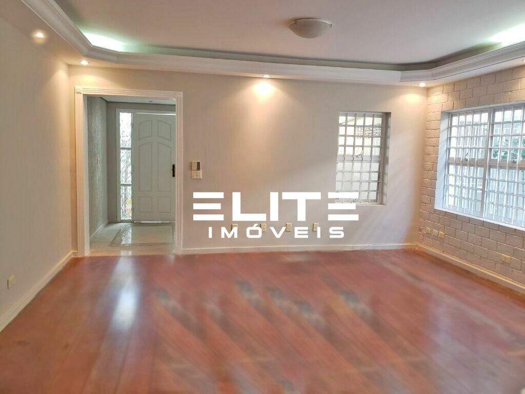 Sobrado à venda no Vila Scarpelli: 