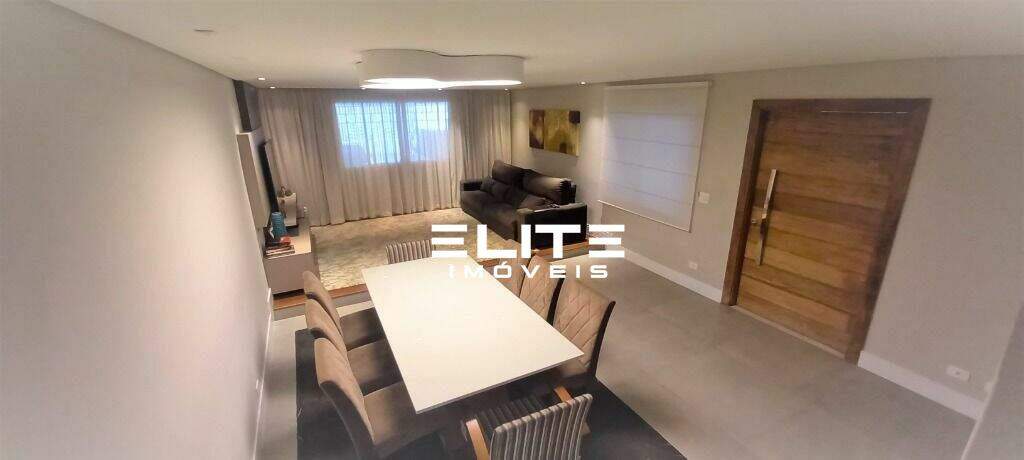 Sobrado à venda no Jardim Bom Pastor: 