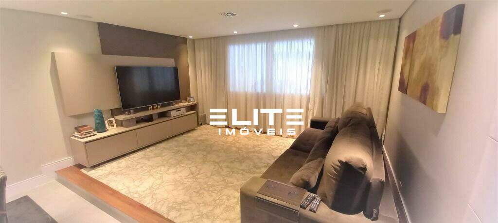 Sobrado à venda no Jardim Bom Pastor: 