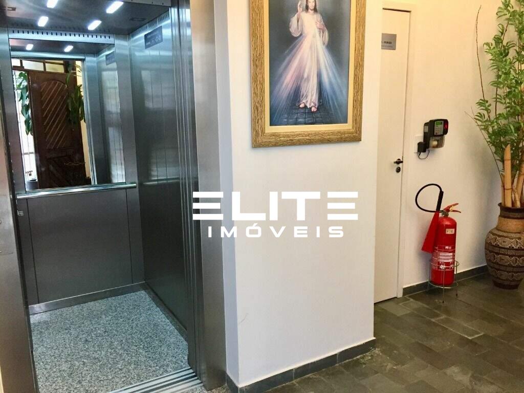 Prédio à venda no Centro: 