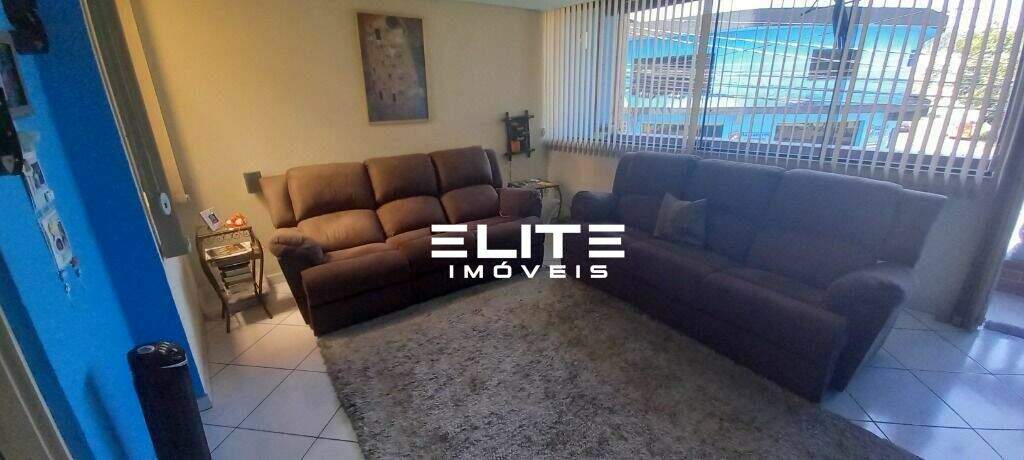 Sobrado à venda no Vila Assis Brasil: 