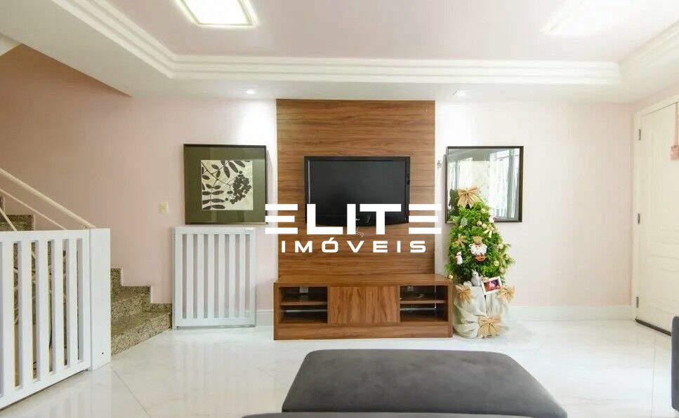 Sobrado à venda no Centro: 