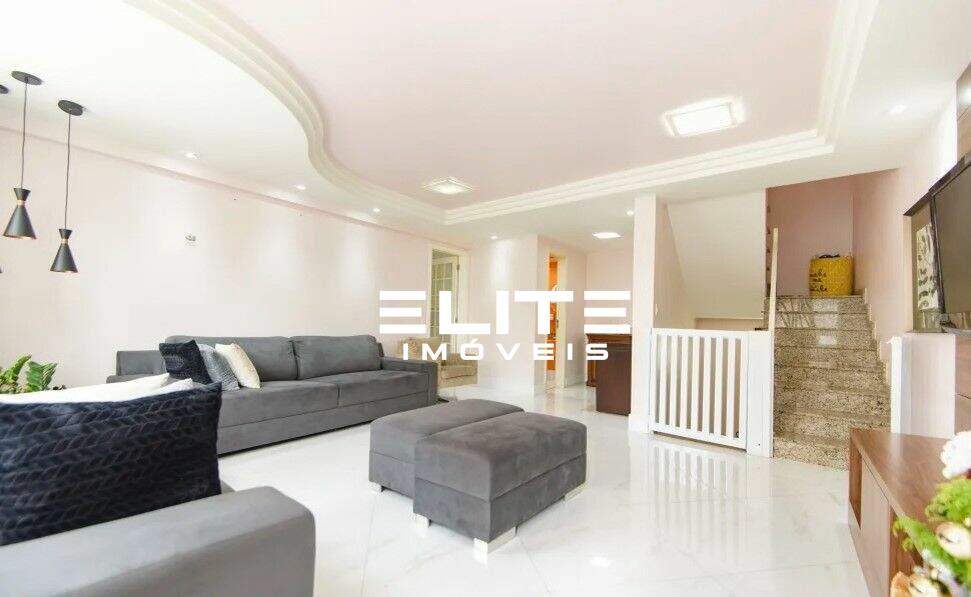 Sobrado à venda no Centro: 