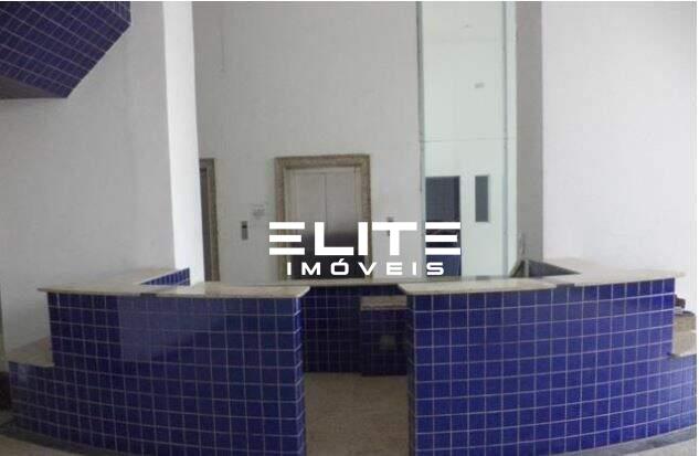 Sala à venda no Centro: 