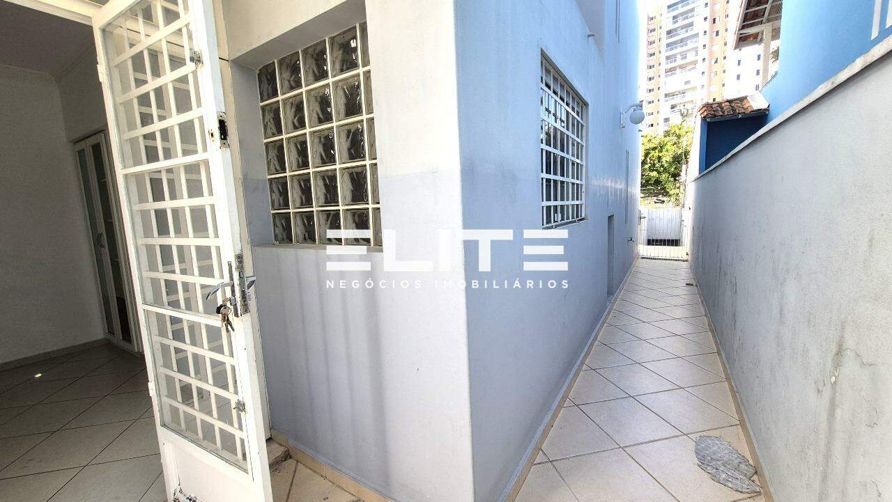 Sobrado à venda no Vila Valparaíso: 