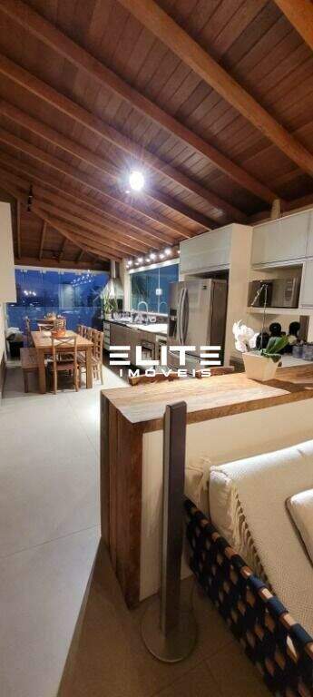 Cobertura à venda no Vila Valparaíso: 