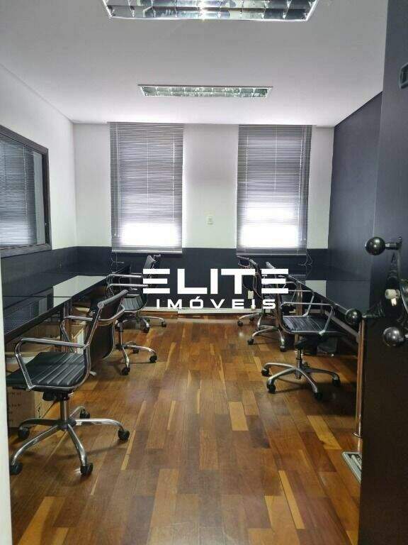 Sala à venda no Centro: 