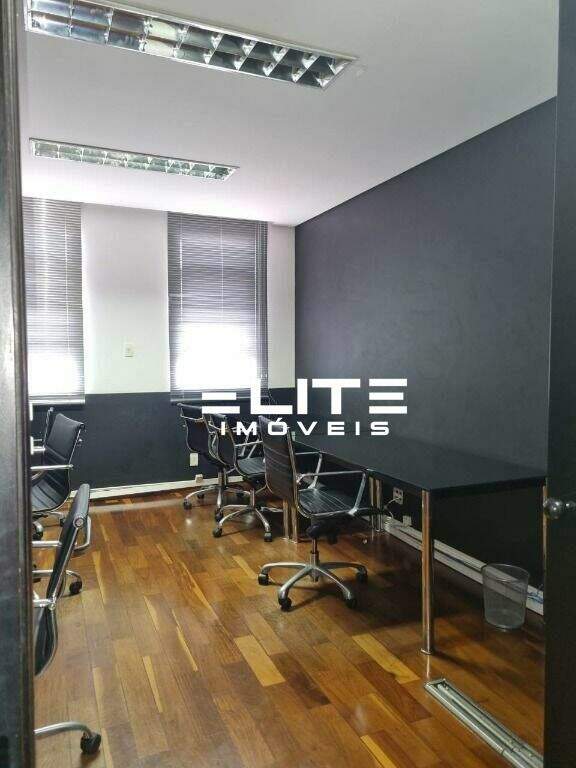 Sala à venda no Centro: 