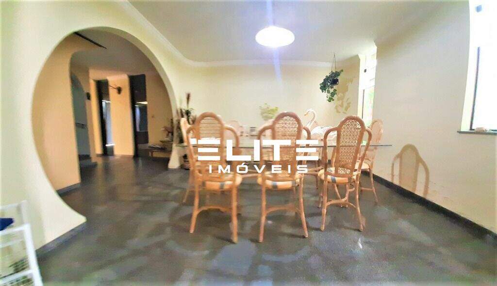 Sobrado à venda no Bairro Jardim: 