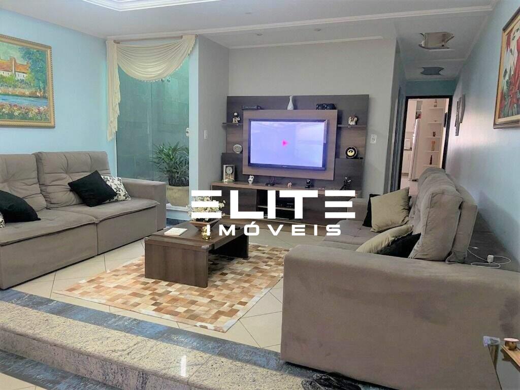 Sobrado à venda no Campestre: 