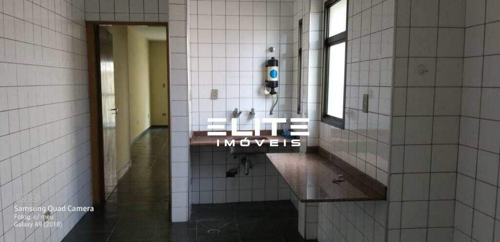 Prédio à venda no Centro: 