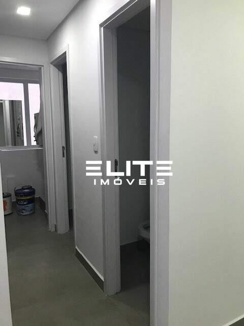 Sala à venda no Centro: 