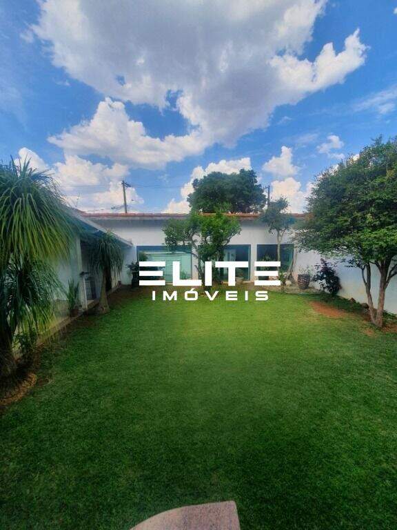 Sobrado à venda no Santa Maria: 