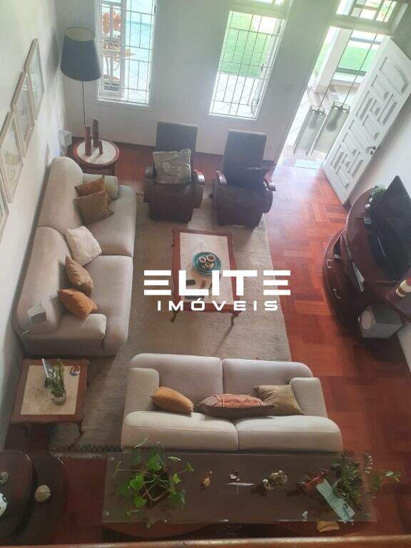 Sobrado à venda no Santa Maria: 