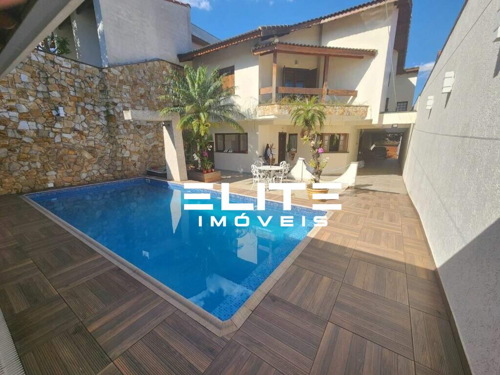 Sobrado à venda no Campestre: 