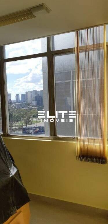 Sala à venda no Centro: 