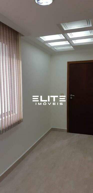 Sala à venda no Centro: 