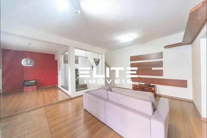 Sobrado à venda no Centro: 