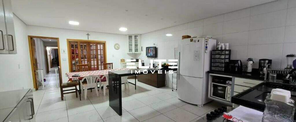 Sobrado à venda no Campestre: 