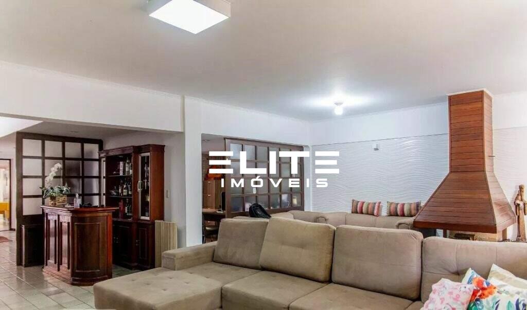 Sobrado à venda no Bairro Jardim: 