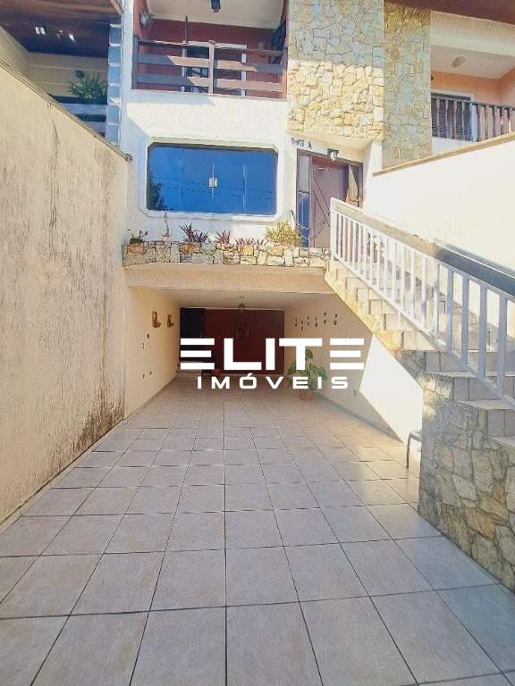 Sobrado à venda no Vila Pinheirinho: 